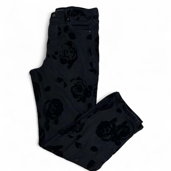 Black Velvet with Rose Print jeans - Picture 1 of 8